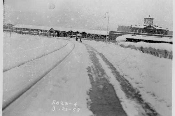 Reading Outer Station in snow, 1958-03-21, photo 2 of 3