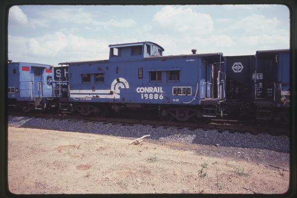 N4B Caboose 18886 in Rutherford, PA