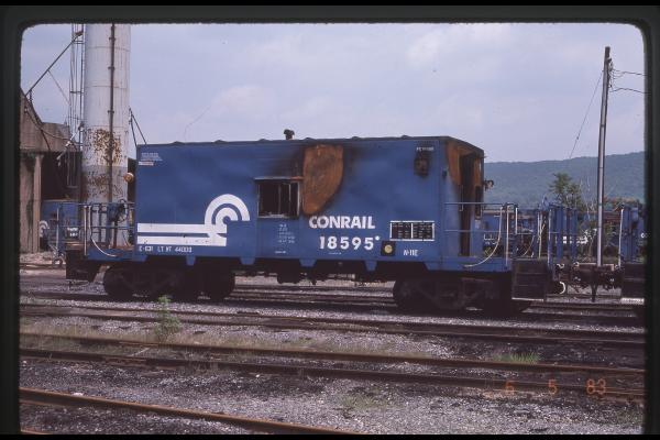 N11E Caboose 18595 in Reading, PA