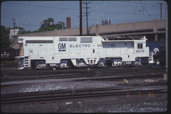 GM10B 4976 in Harrisburg, PA