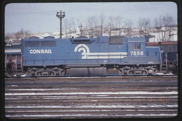 GP38 7858 in Rutherford, PA