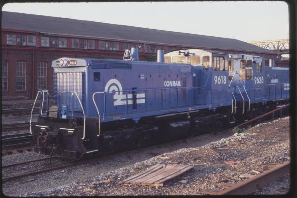 SW1500s 9618 and 9626 in Rutherford, PA