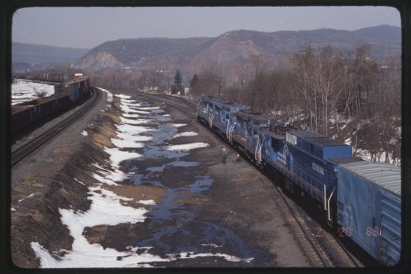 GP30s 2249, 2232, 2229, and E33 4604 Westbound in Enola, PA