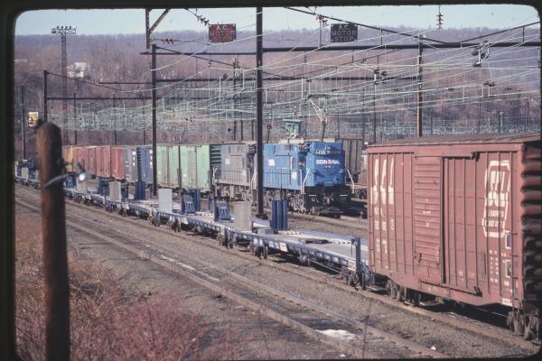 E44s 4459 and 4424 in Enola, PA