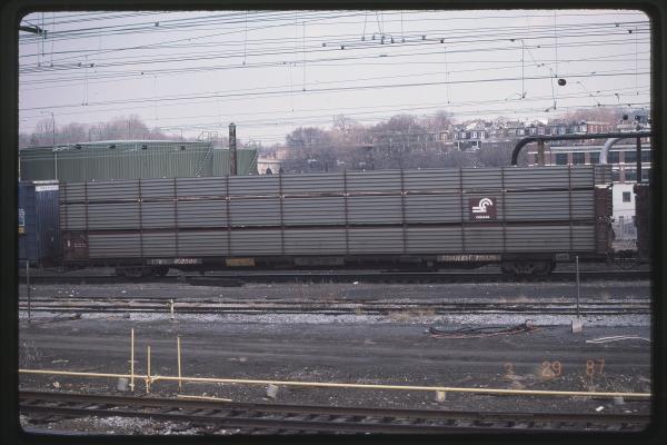 Autorack TTKX 802586 in Harrisburg, PA