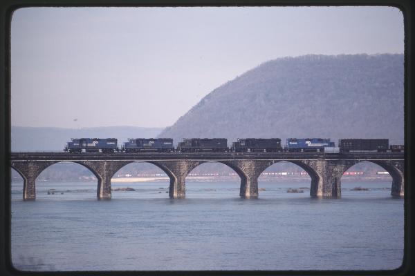 GP38-2s 8094, 8057, and 8151 with GP40s 3238 and 3258 in Rockville, PA
