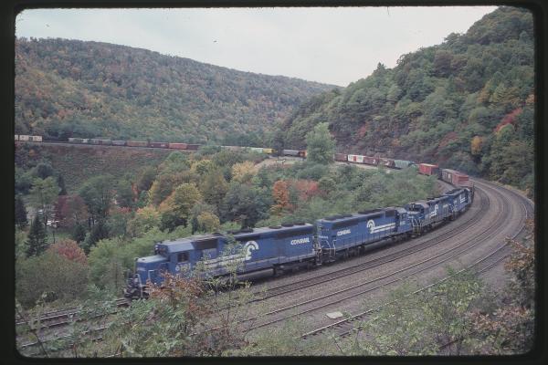 SD45s 6191 and 6185 and GP40 3197 at Horseshoe Curve