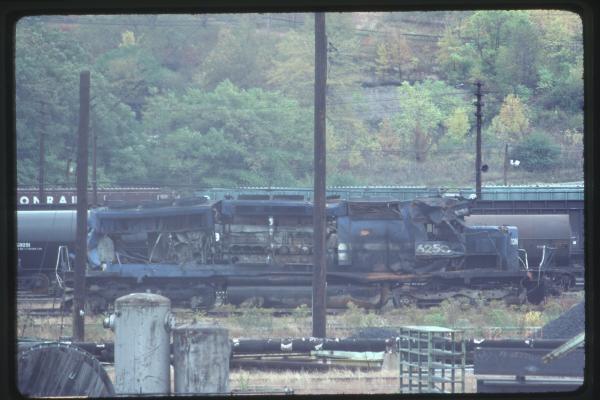 Wrecked SD40 6250 in Altoona, PA