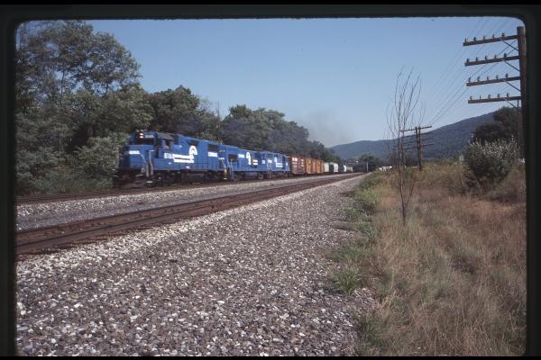 GP38-2 8168 at Cove, PA