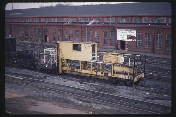 MoW PC Spreader 60024 in Rutherford, PA