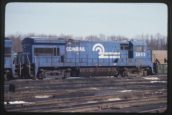 U33B 2893 in Rutherford, PA