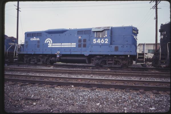 GP8 5462 in Harrisburg, PA