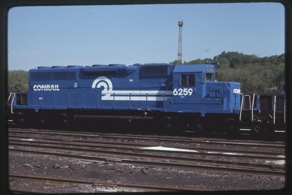 SD40 6259 in Rutherford, PA