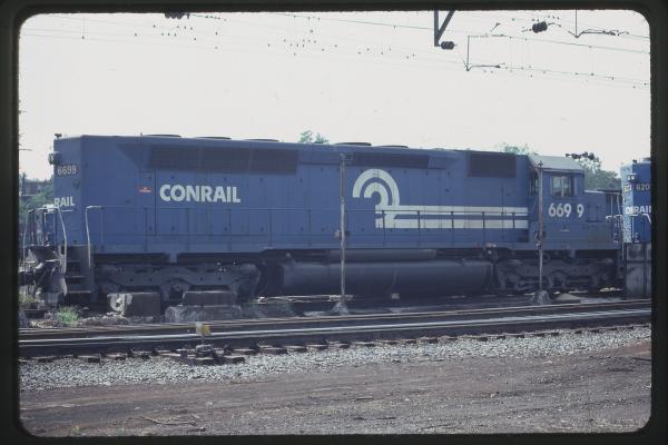 SDP45 6699 in Harrisburg, PA