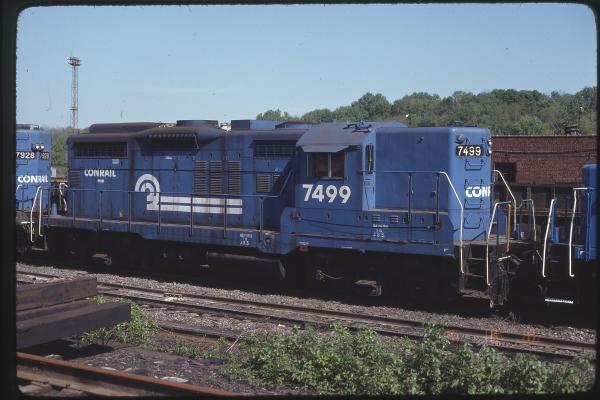GP18 7499 in Rutherford, PA