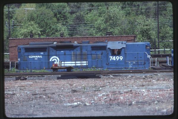 GP18 7499 in Rutherford, PA