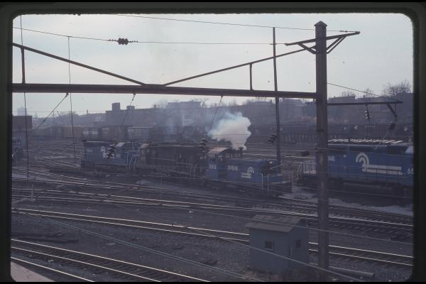 SW1 8513, GP40 3079, and SD45 6187 in Harrisburg, PA