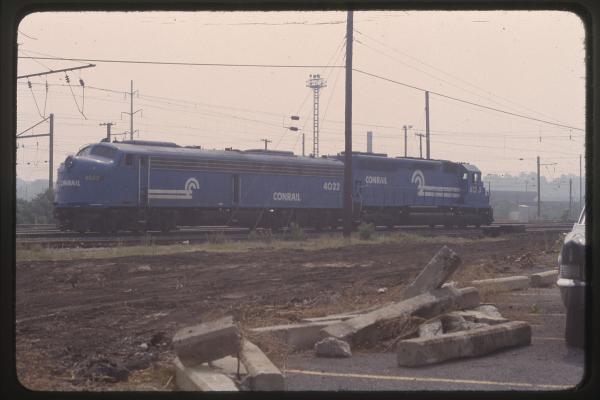 E8 4022 and SD45 6220 in Harrisburg, PA