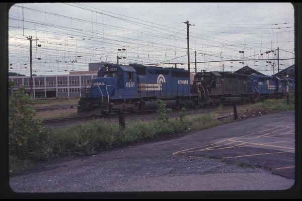 SD40s 6251 and 6252 in Harrisburg, PA