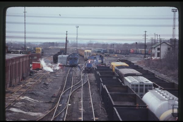 Wrecked MT6 1120 and SD38 6958 at Rutherford, PA