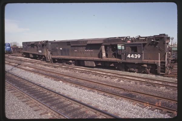 Wrecked E44s 4400 and 4439 at Rutherford, PA