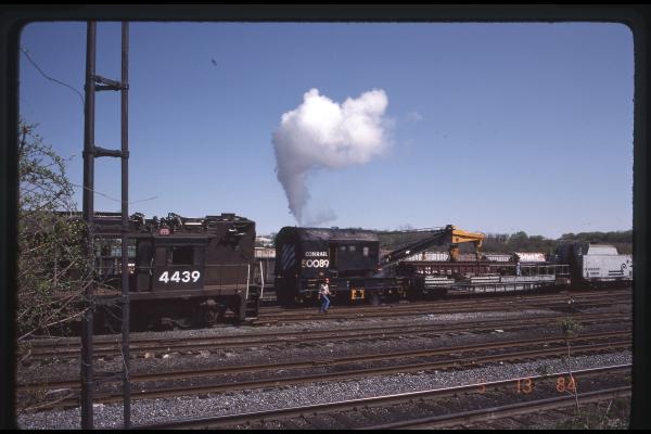 Wrecked E44s 4400 and 4439 at Rutherford, PA