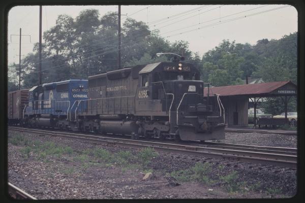 SD40 6258 and SD40-2 6523 in Parkesburg, PA