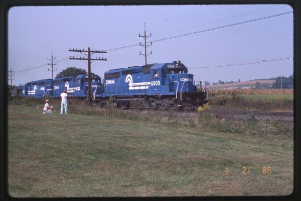 SD40-2 6505 with SD40s 6332 and 6352 at Cleona, PA