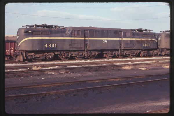GG1 4891 in Rutherford, PA