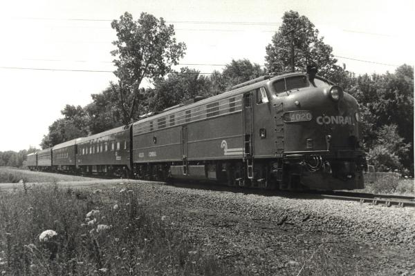 Photograph of E8 4020 with an OCS Train in Mount Marion NY