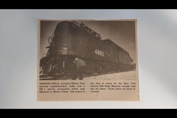 Newspaper Clipping of a Photo of GG1 4882