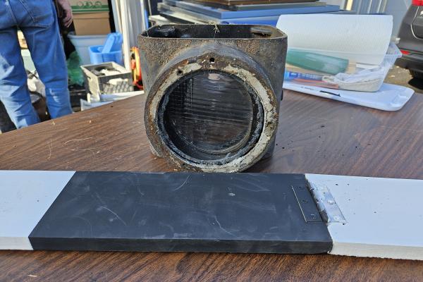 PRR position-light Lamp Housing with lens, no guts