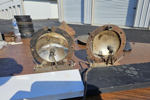 PRR position-light Lamp Mirror fixture