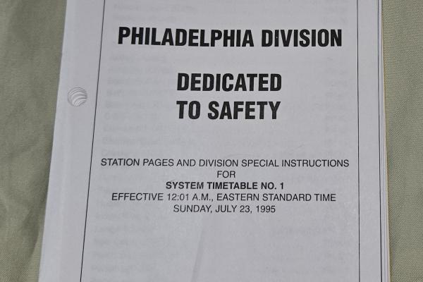 CR System Timetable No. 1, Philadelphia Div. stations & special instructions, 1995-07-23
