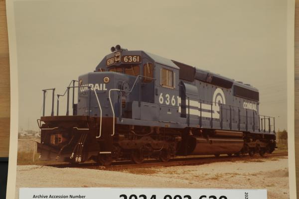 Color photo locomotive CR SD40-2 #6361
