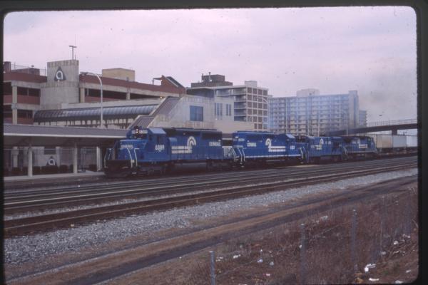CR 6389 on WB intermodal at Altoona, PA