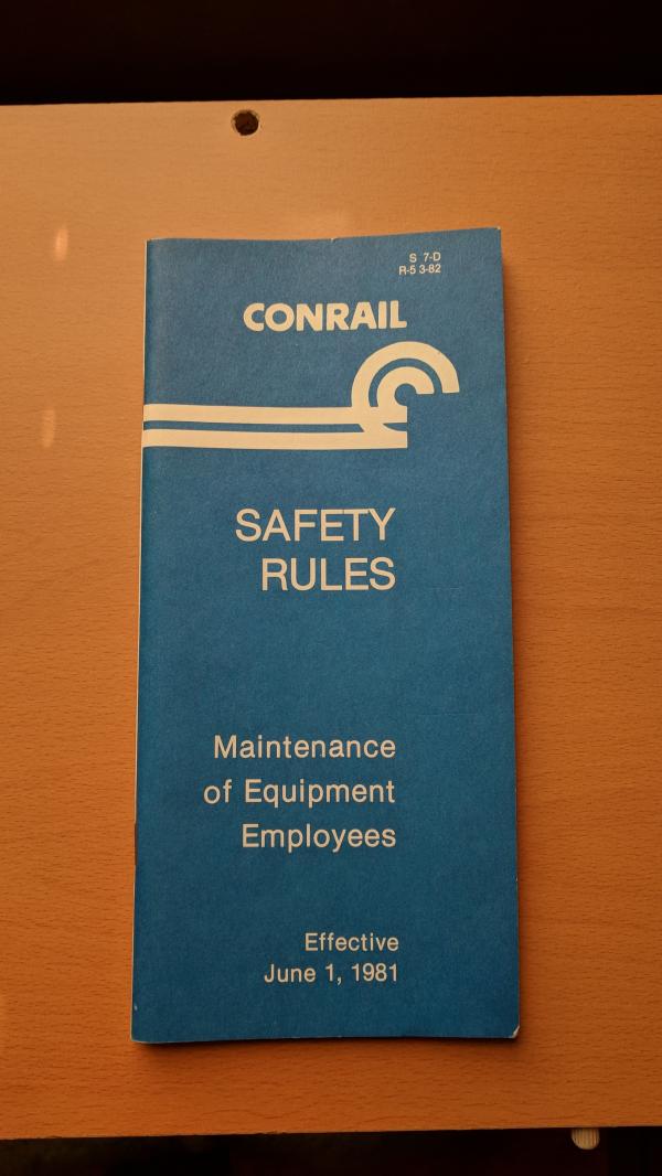 S7-D R5 3-82 Safety Rules Maintenance of Equipment Employees Effective June 1, 1981