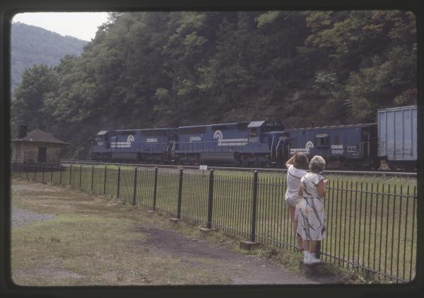 Conrail 6657 at Horseshoe Curve, Altoona PA in 8/83