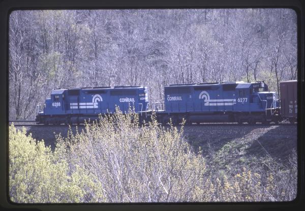 Conrail 6277 at Horseshoe Curve, Altoona PA on 5/4/89