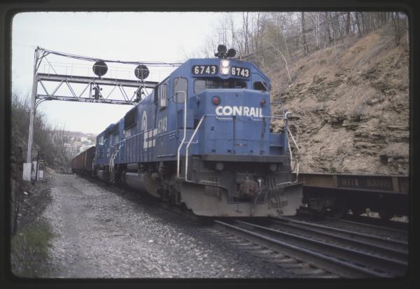 Conrail 6743 in Altoona PA on 5/4/89