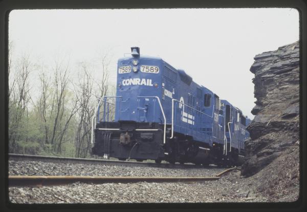 Conrail 7589 in Altoona PA on 5/5/89