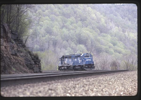 Conrail 6655 at MG Tower, Altoona PA on 5/6/89