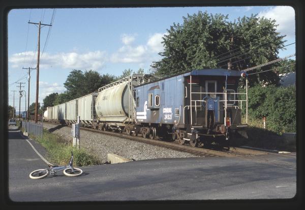 Conrail 18673 in Phillipsburg NJ on 11/87