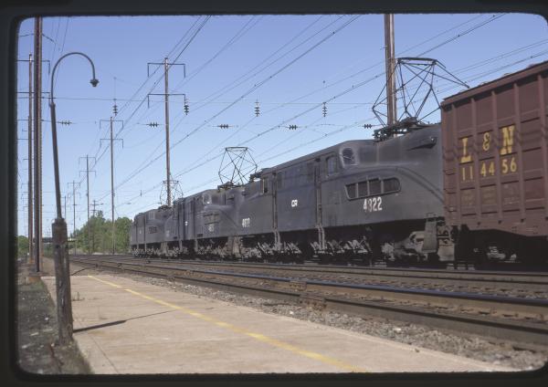 Conrail 4822 in Monmouth Junction NJ on 5/15/77