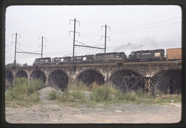 Conrail 8032 in Trenton NJ on 8/5/76