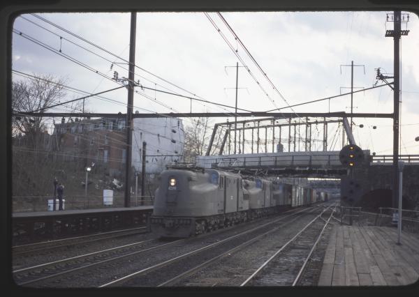 Conrail 4869 in Trenton NJ on 3/5/77