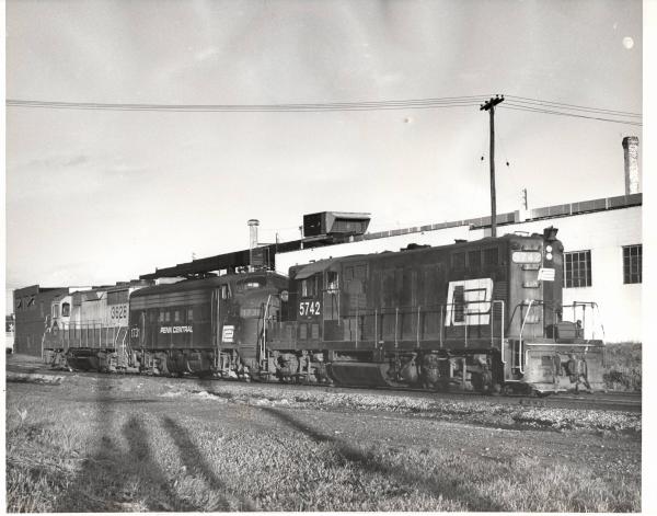 Photograph showing GP9 5742, F7 1730 and GP35 3628 at Orrville OH 9/4/76.