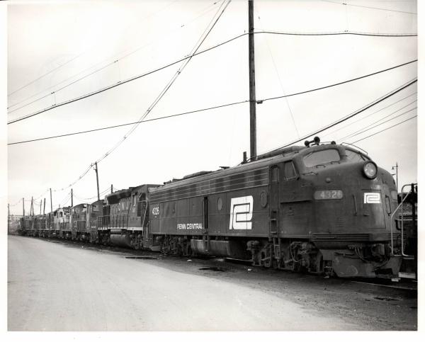 Photograph of E8 4326 and other power at E Port. 10/31/76