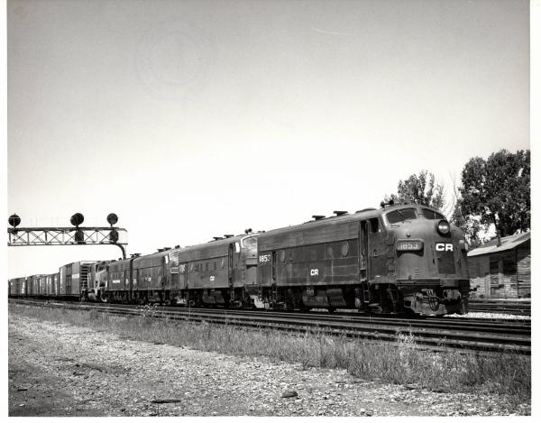 Photograph of F7 1850, F7 1786 and two more Fs eastbound at Alliance OH. 7/22/77