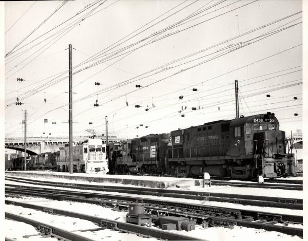 Photograph of C424 2439, GP9 7107, U30B 2889 along with GM10B 1976 at Harrisburg. 1/1/77